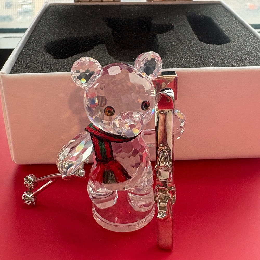 Bear with Skis ~Swarovski Crystal